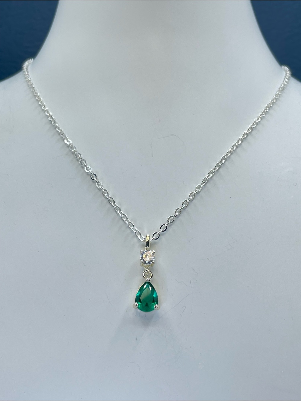 Swarovski Crystal Elements Green Swarovski Crystal Teardrop Pendant Necklace